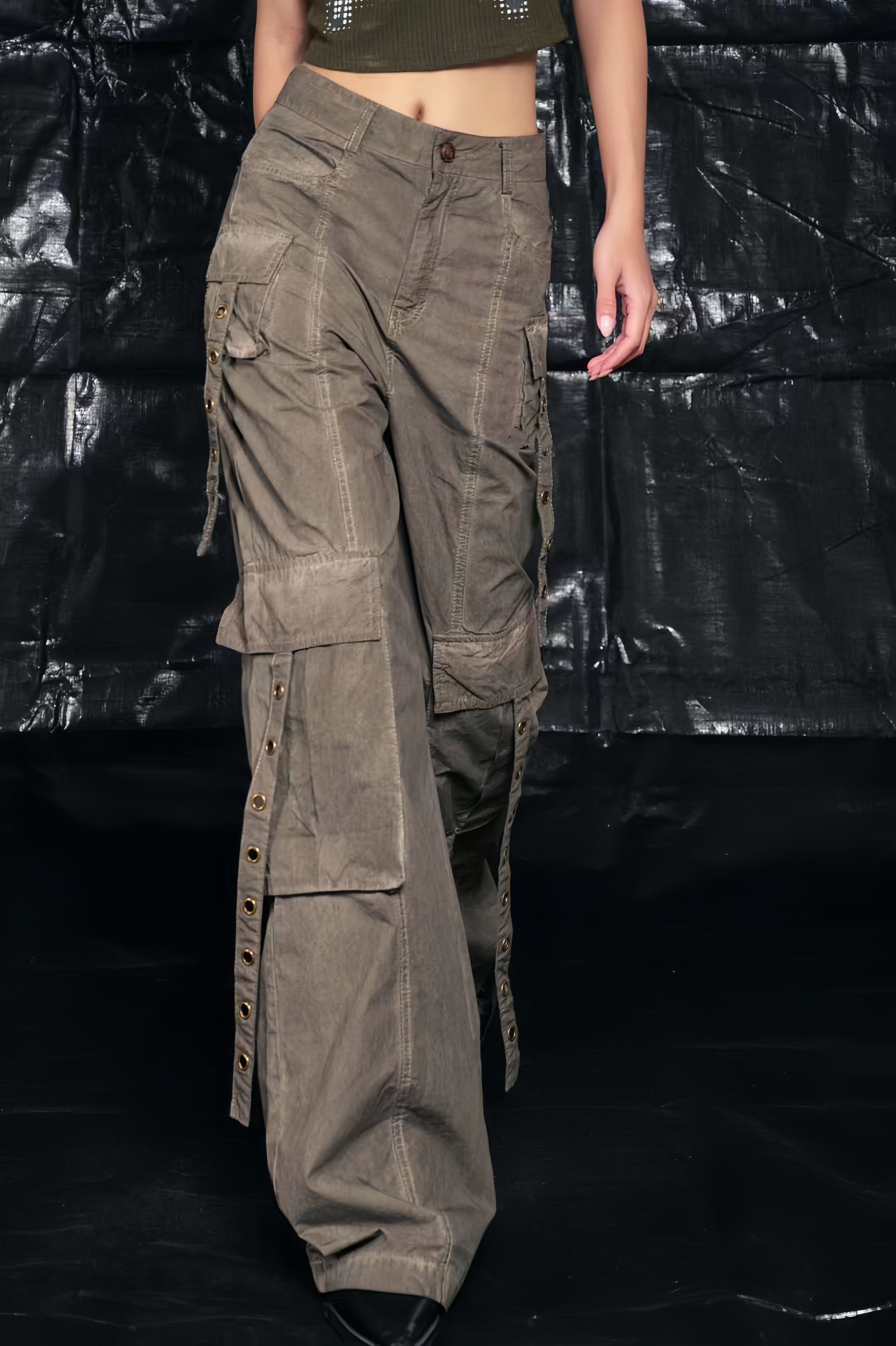 multi-pocket cargo trousers | Greg Lauren | Eraldo.com